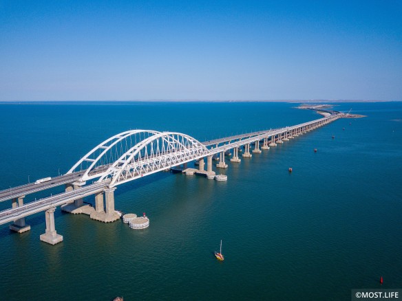 Что творится у крымского моста россияне в панике. Смотреть фото Что творится у крымского моста россияне в панике. Смотреть картинку Что творится у крымского моста россияне в панике. Картинка про Что творится у крымского моста россияне в панике. Фото Что творится у крымского моста россияне в панике