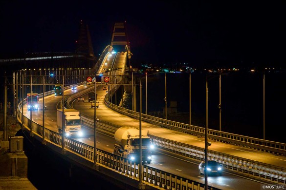 Скоро по Крымскому мосту поедут поезда. Фото: most.life/multimedia