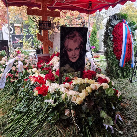 Не Скобцева: настоящая фамилия актрисы вскрылась только во время похорон