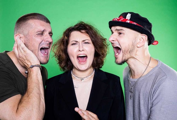 Шоу "2,5 человека": Никита Дювбанов, Юлия Денисова, Виктор Глушко. Фото: Пресс-служба