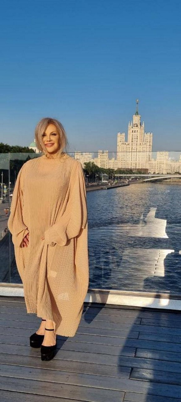 Конец затворничества: Таисия Повалий внезапно появилась в центре Москвы и произвела фурор
