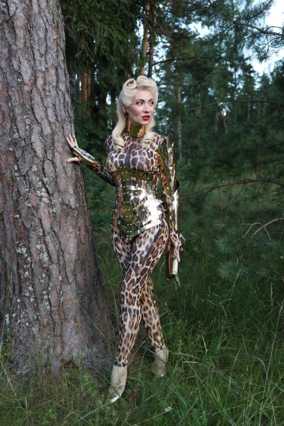 Королевы больше нет: известная российская певица прилюдно побила Мадонну