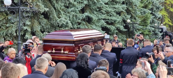Фото с похорон бориса моисеева