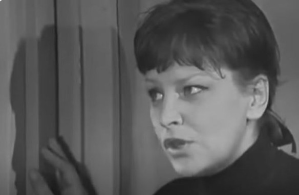Советская актриса Леждей мастерски исполнила роль в сериале "Следствие ведут ЗнаТоКи". Кадр из части "Дело № 6. Шантаж" (1972)