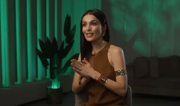 Youtube / @KazanovaSati