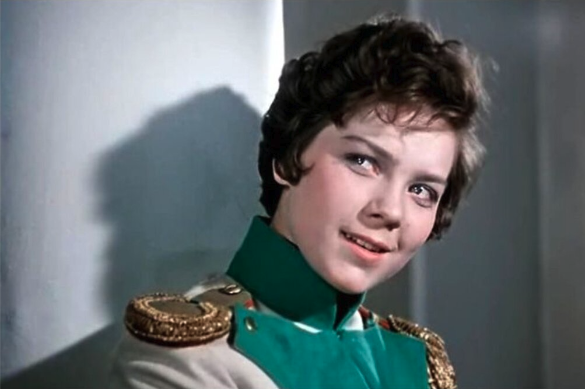 Лариса Голубкина. Кадр из фильма "Гусарская баллада"