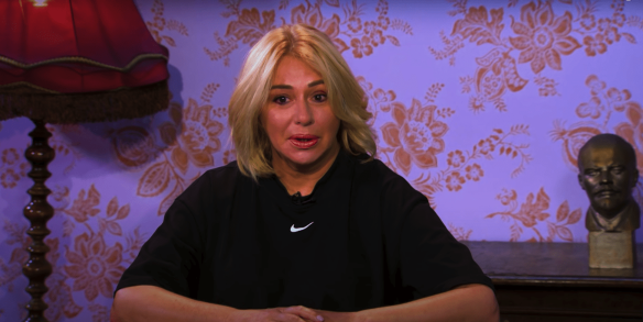 Алена Апина. Кадр: YouTube-канал "Gazgolder"