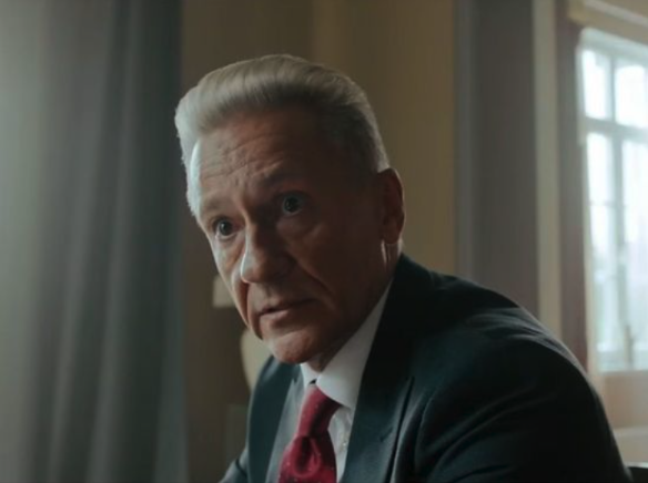 Олег Меньшиков. Кадр из сериала "Ваша честь"