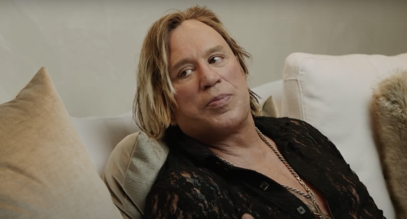 Микки Рурк. Фото: Youtube / @sobchak