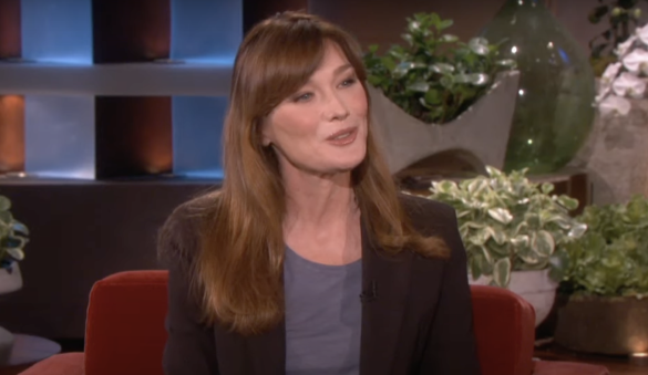 Карла Бруни. Фото: Youtube / @TheEllenShow