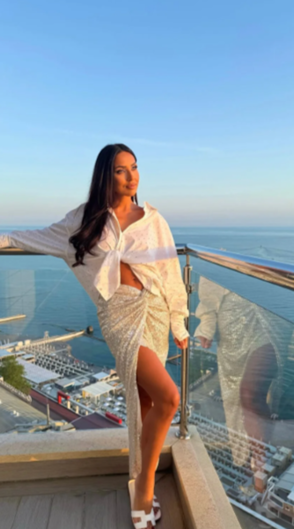 Алсу. Фото: соцсети / @alsou_a