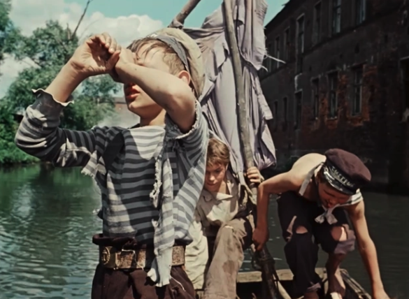 Кадр из кино СССР