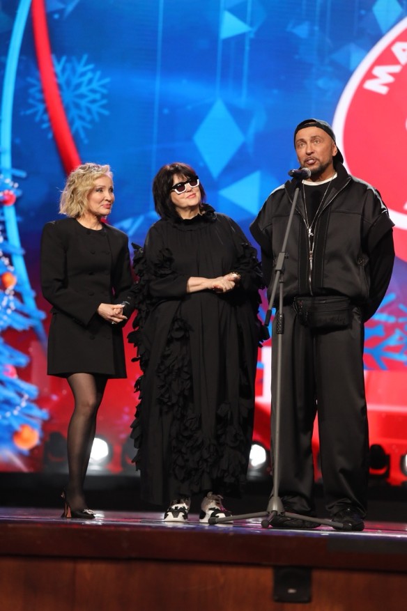 Елена Лапик, генеральный директор, продюссер премии МАРКА №1 В РОССИИ, Валентина Ростовщикова, председатель правления Fashion Hub Russia, Игорь Гуляев, модельер, телеведущий. Фото: пресс-служба