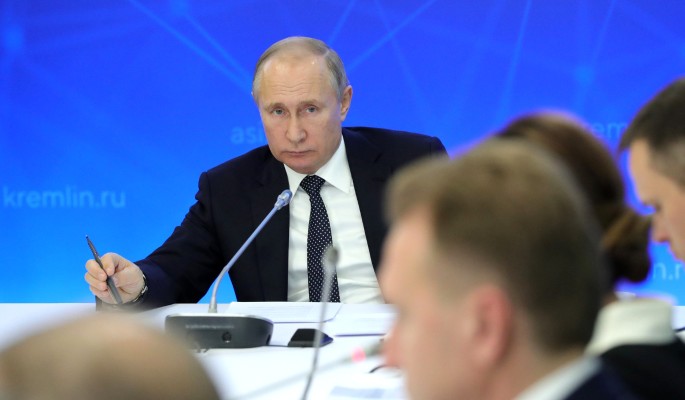 Как взбучка от Путина расшевелила ленивых чиновников 