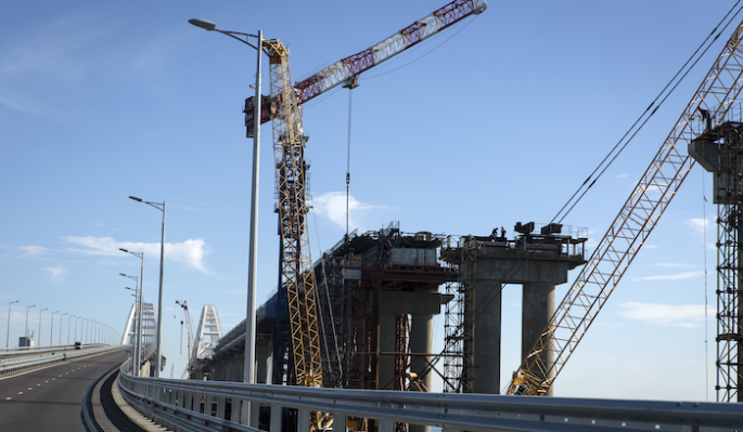 На Украине смакуют провал в строительстве Крымского моста