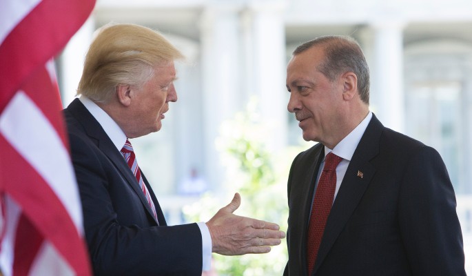 Взбешенный Эрдоган влепил пощечину наглецу Трампу