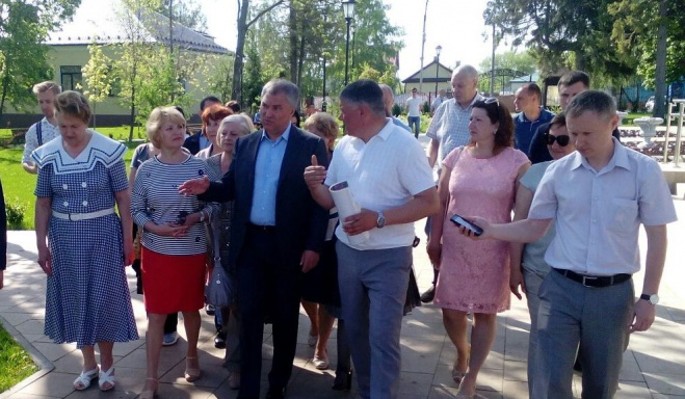 Володин обсудил с жителями Вольска дальнейшее развитие города