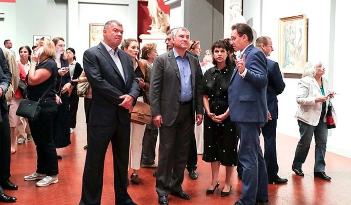 Володин отметил масштаб выставки коллекции Щукина