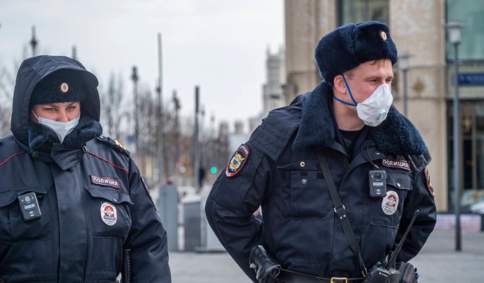 В Москве полицейские задержали мужчину за нарушение режима самоизоляции