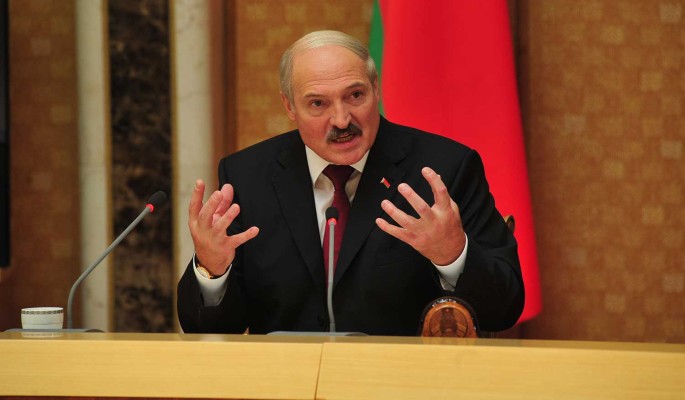 Лукашенко перед выборами накинулся на оппонента: Наглец, такой чистый и пушистый