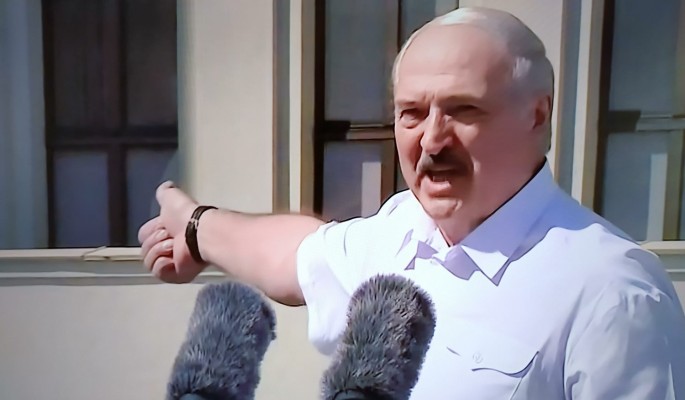 "Это будет начало вашего конца": истеричные заявления Лукашенко перед митингующими