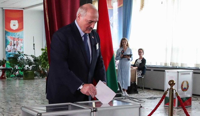 Лукашенко назвал условия проведения новых выборов в Белоруссии