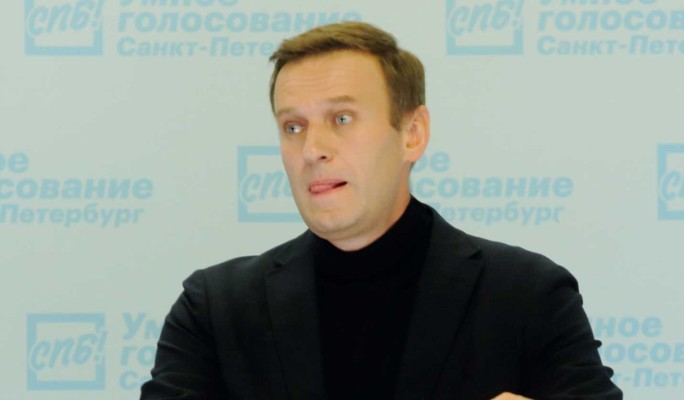 Алексей Навальный доставлен в реанимацию после отравления