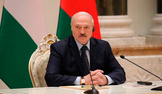 Российский генерал поставил Лукашенко перед выбором: интеграция или свержение