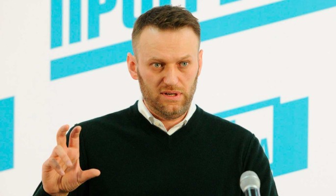 Немецкий политик назвал отравление Навального инсценировкой США