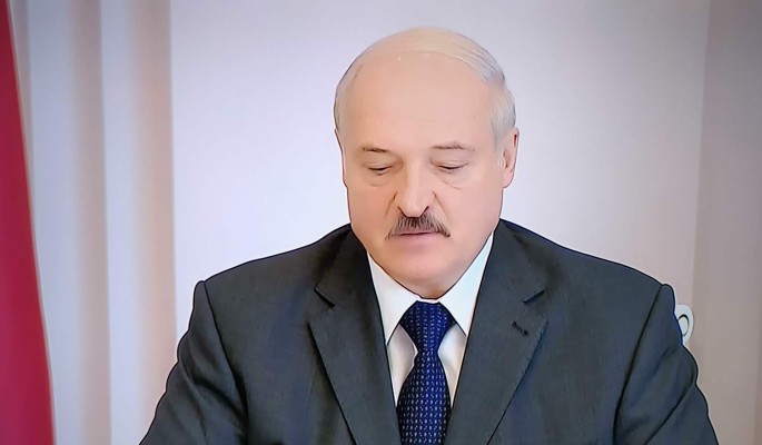 Лукашенко сделал заявление: Гарантирую вам новые выборы