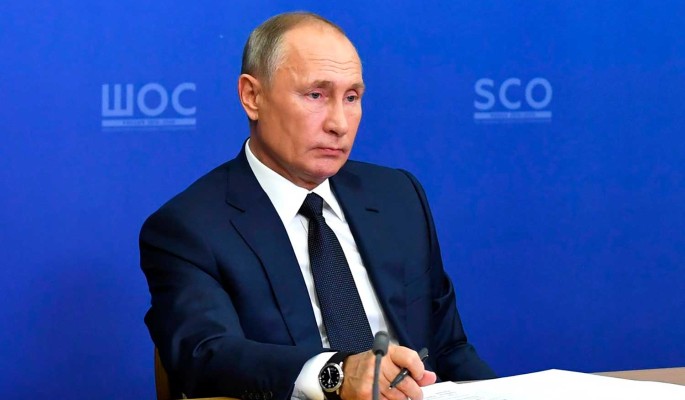 Путин: Россия проходит серьезные испытания в связи с пандемией