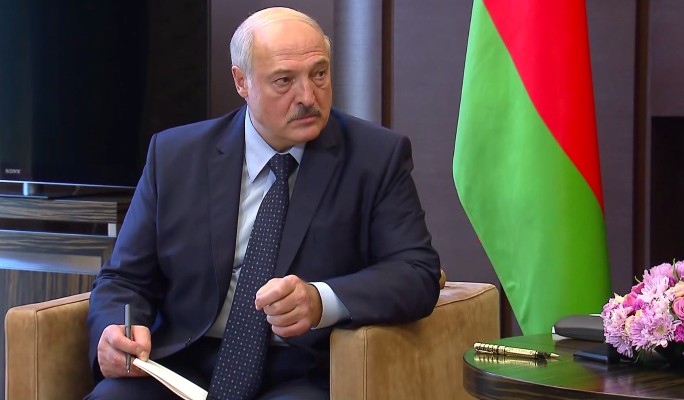 «Нужен постоянный внешний враг»: эксперт Карбалевич о политике Лукашенко