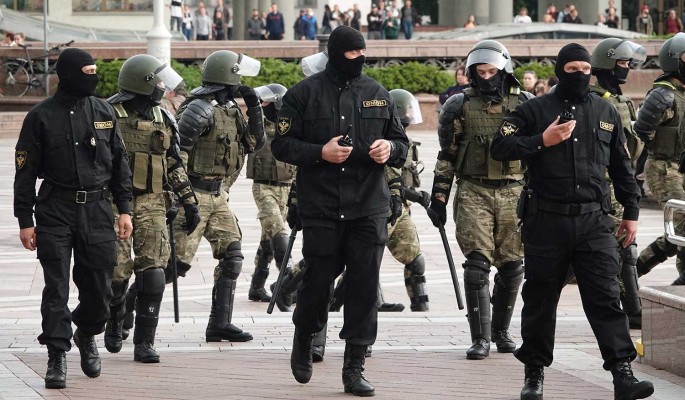 Эксперт Усов предупредил об установлении военной диктатуры в Белоруссии: Власть будет в руках силовиков