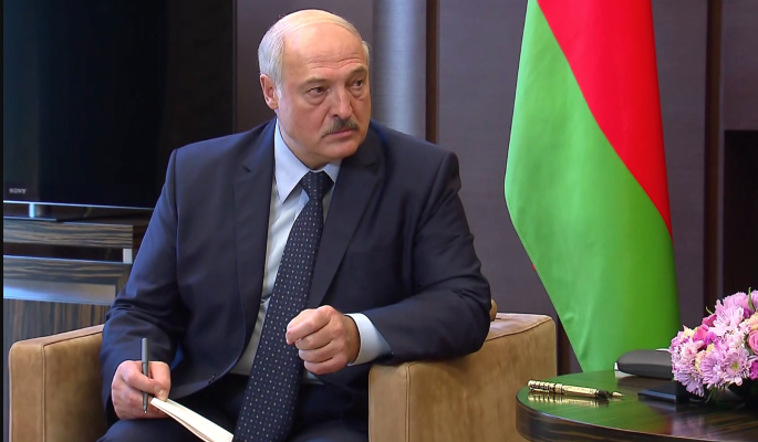 Экономист Романчук: Лукашенко наигрался с бизнесом и не знает, что с ним делать