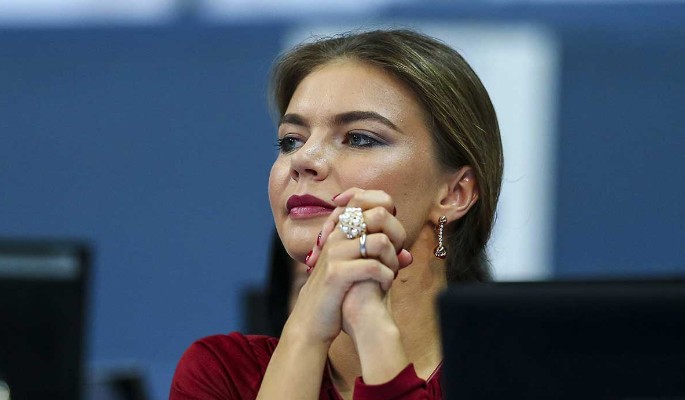 "Как зашоренная лошадь": Утяшева рассказала о конкуренции с Кабаевой