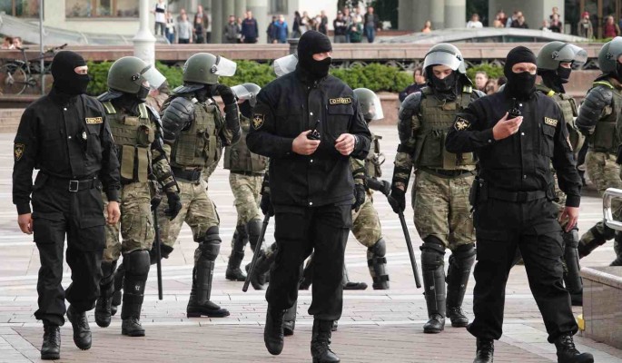 Белорусские силовики записали обращение к народу: Нас рассчитывали купить