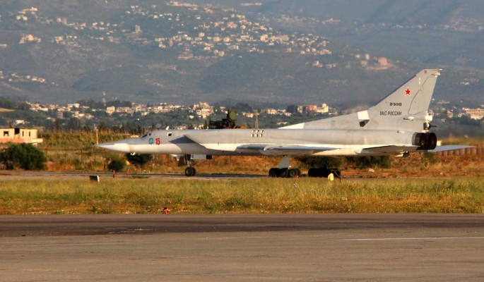 Иностранные эксперты отреагировали на прибытие в Сирию трех российских бомбардировщиков
