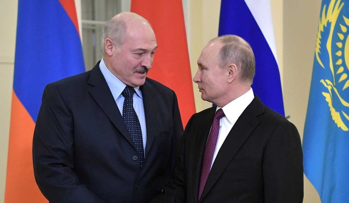 Политолог Сатановский: Лукашенко будет "выбивать" из Путина новые бонусы