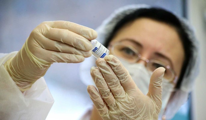 Оперштаб Москвы: 71% госслужащих правительства столицы вакцинированы от COVID-19