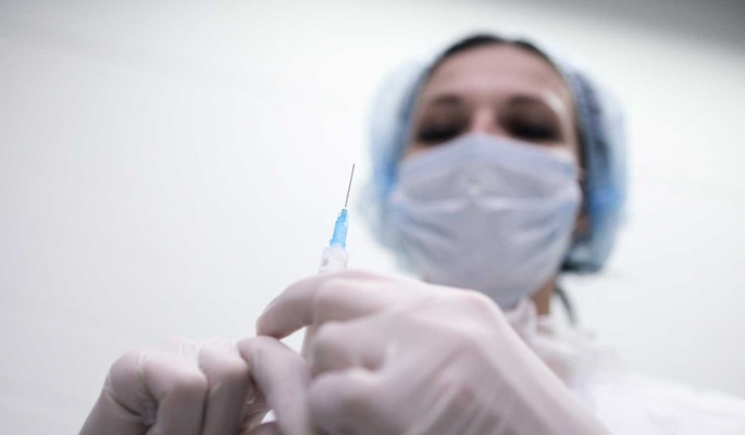 От коронавируса вакцинировались 5 млн жителей Москвы