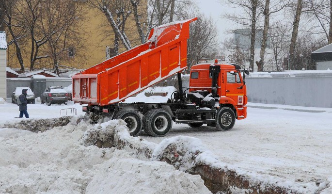 Москвичам рассказали о способах утилизации снега в городе