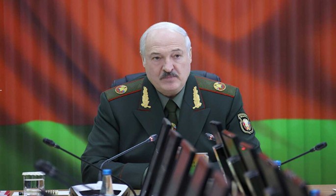 "Белоруссия в стороне не останется": Лукашенко о возможной войне между Россией и Украиной