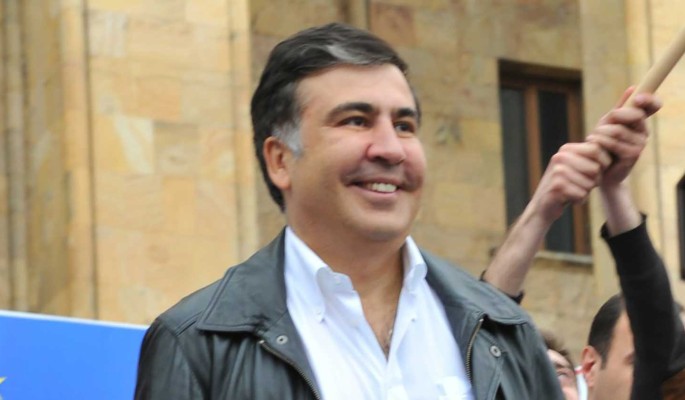 Попавший в тюрьму Саакашвили отказался посещать судебные заседания