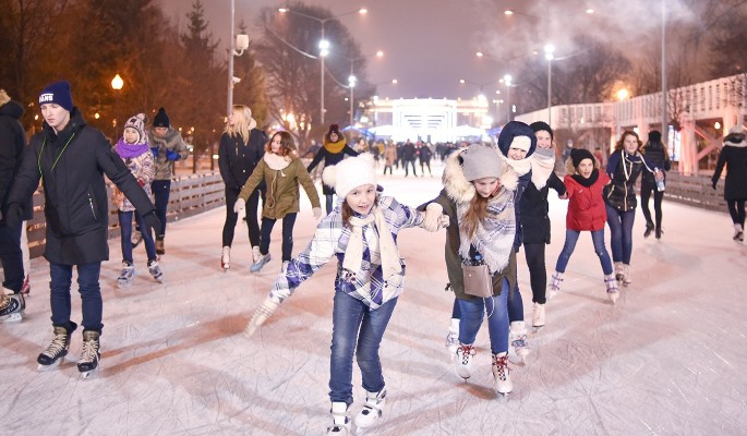 Скульпторы из пяти стран создадут шедевры из снега и льда в Парке Горького