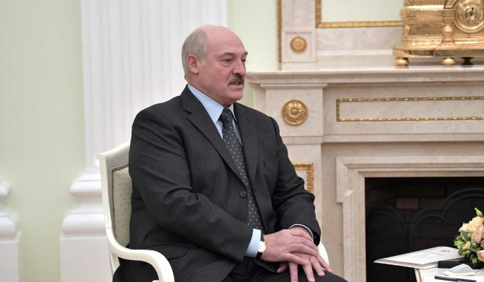 Лукашенко посоветовал протестующим в Казахстане извиниться перед военными 
