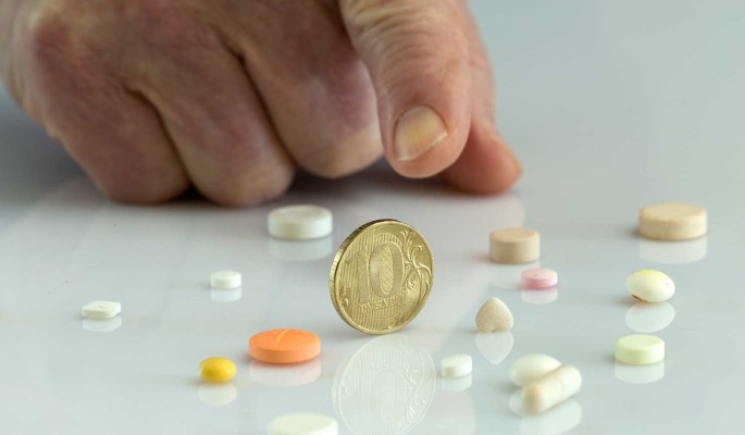 Учитывается ли рост цен на лекарство при индексации пенсии – ответ экономиста