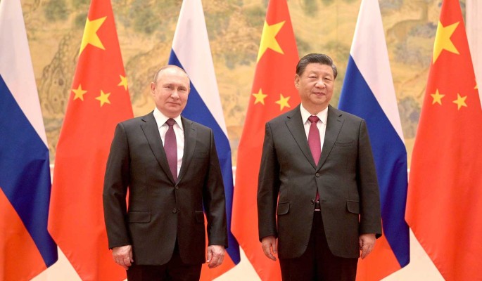 Путин и Си Цзиньпин отказались от рукопожатия
