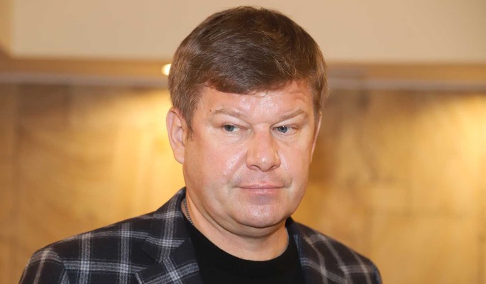 "Твоя фамилия – ***": Губерниев устроил потасовку с журналистом перед открытием Олимпиады 