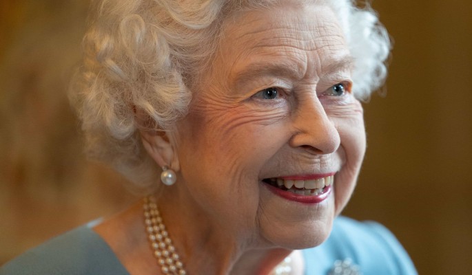 Не уберегли: 95-летнюю Елизавету II раздавила смертельная болезнь