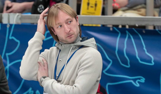 Упал и ударился головой о лед: на шоу Плющенко произошла жуткая трагедия